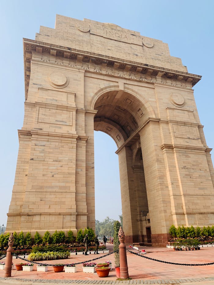 Stunning perspective of India Gate, a prominent landmark in Delhi, India.